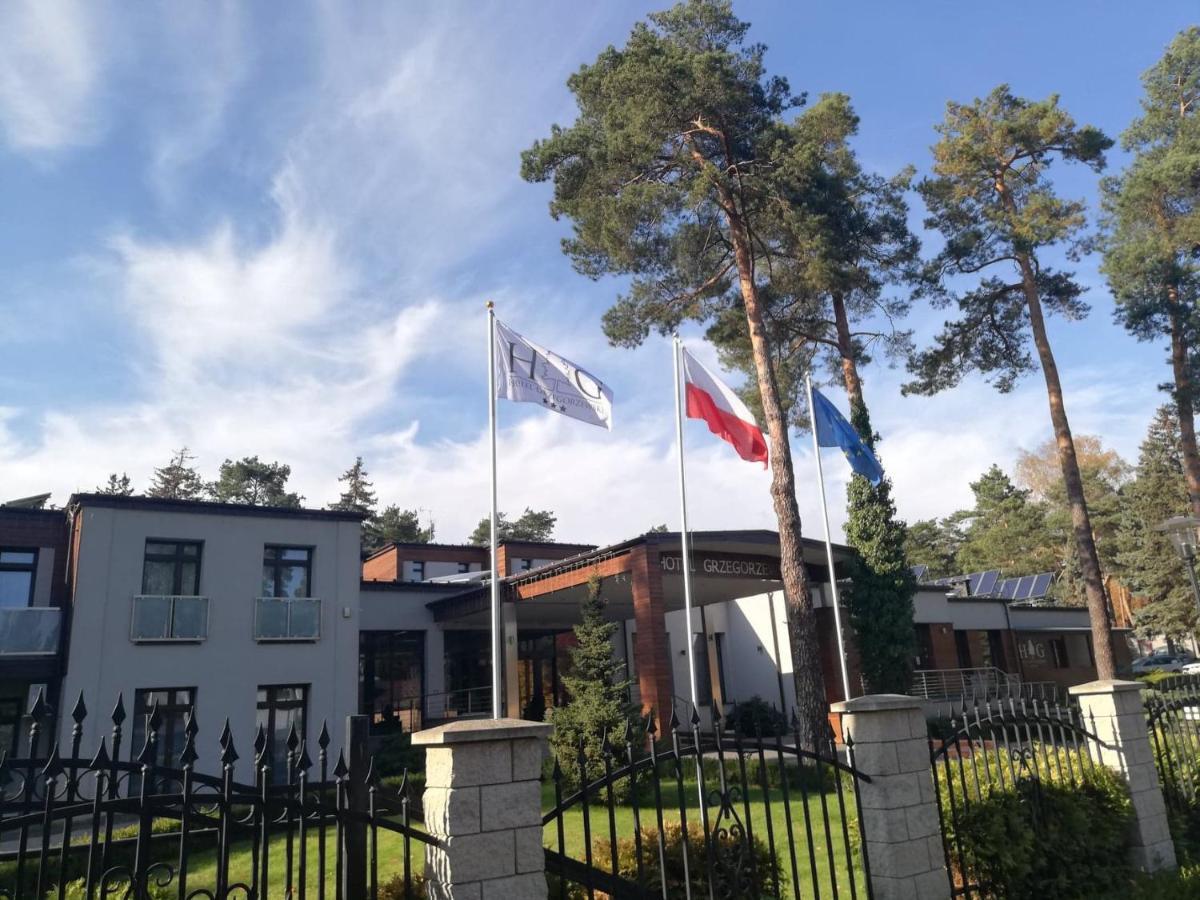 Hotel Grzegorzewski Тушен Екстериор снимка