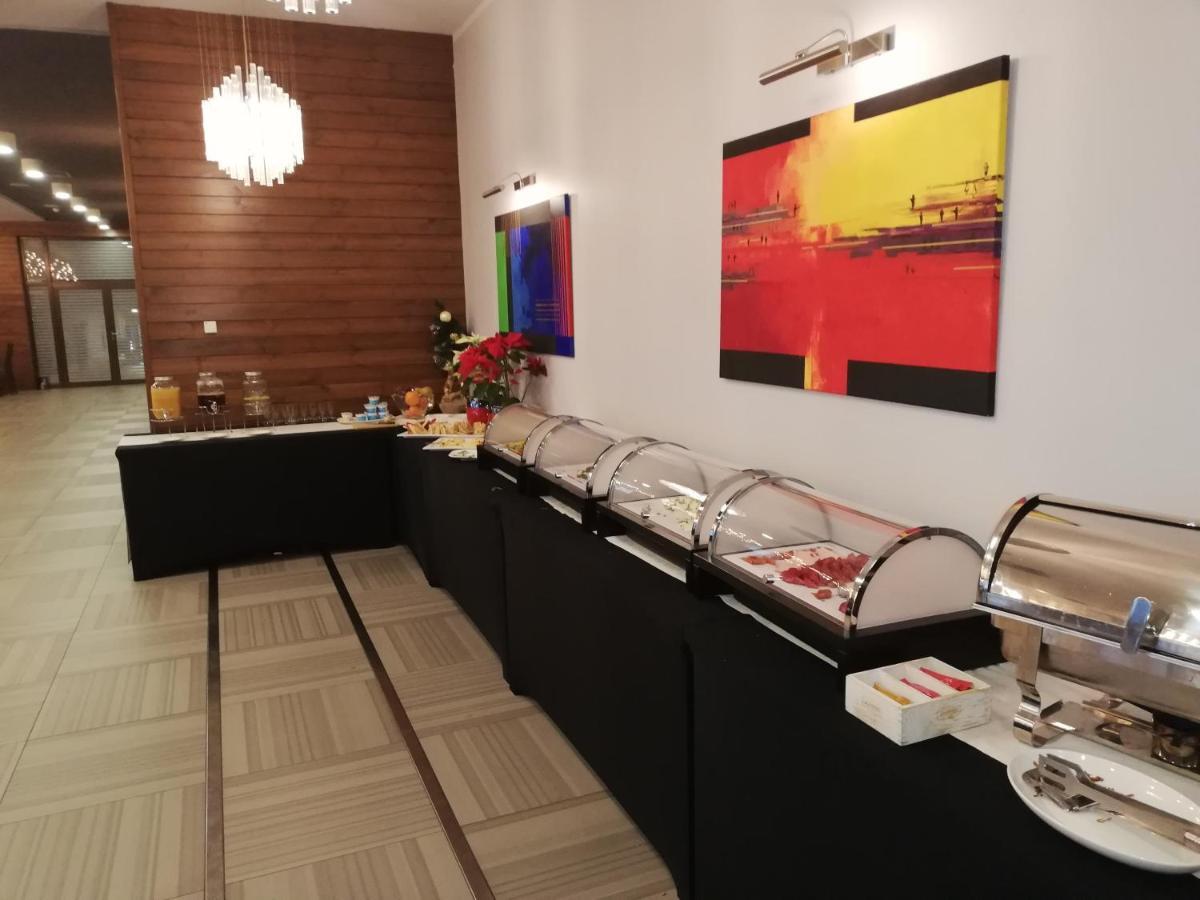 Hotel Grzegorzewski Тушен Екстериор снимка